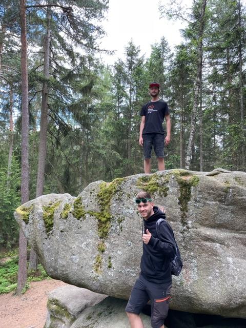 neoom heroes on tour